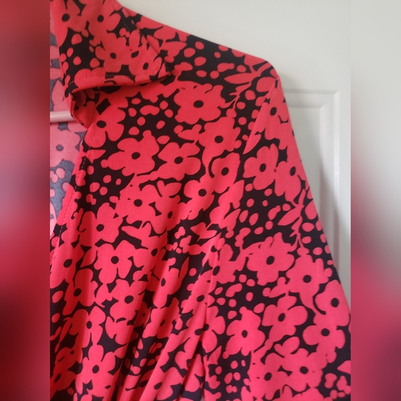 Wrap dress - Picture 3 of 5